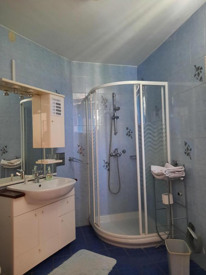 Rooms Cehovin ポストイナ エクステリア 写真